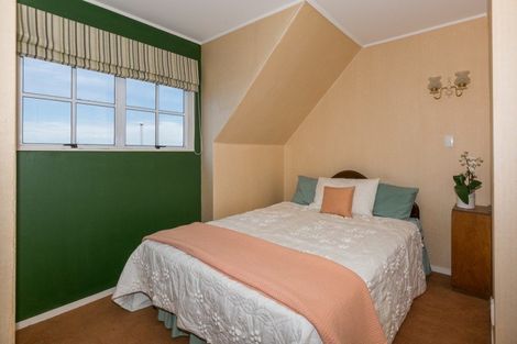 Photo of property in 12 Ewan Place, Taradale, Napier, 4112