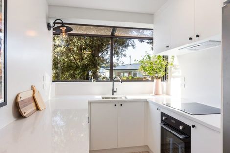 Photo of property in 2b Happy Valley Road, Owhiro Bay, Wellington, 6023