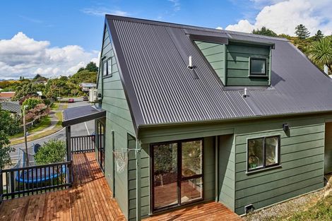 Photo of property in 63 Omapere Street, Whitby, Porirua, 5024