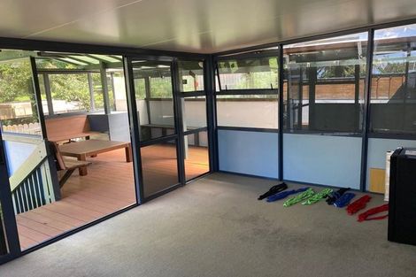 Photo of property in 163 Bradbury Road, Botany Downs, Auckland, 2010