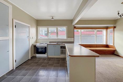 Photo of property in 15 Chester Street, Waverley, 4510