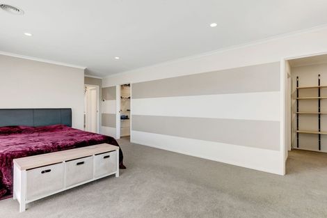 Photo of property in 117 Queen Charlotte Drive, Aotea, Porirua, 5024