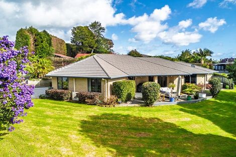 Photo of property in 2 Crackerjack Crescent, Kerikeri, 0293