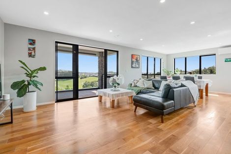 Photo of property in 5 Waititiro Rise, Stanmore Bay, Whangaparaoa, 0932