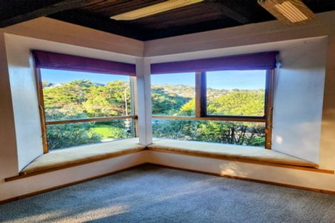 Photo of property in 6a Woodford Way, Crofton Downs, Wellington, 6035