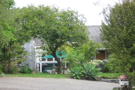 Photo of property in 1/114 Island Bay Road, Beach Haven, Auckland, 0626