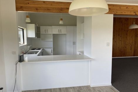 Photo of property in 13 Holiday Road, Stanmore Bay, Whangaparaoa, 0932