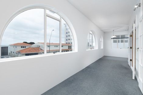 Photo of property in Devonport Apartments, 30/127 Saint Aubyn Street, New Plymouth, 4310