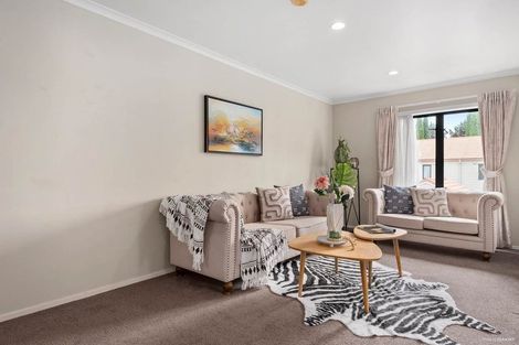 Photo of property in Tuscany Towers, 11/1 Ambrico Place, New Lynn, Auckland, 0600