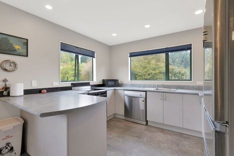 Photo of property in 48 Lyndon Street, Waiau, 7332