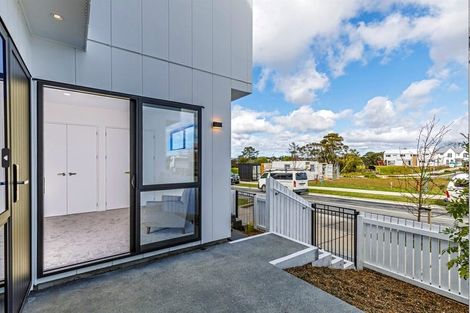 Photo of property in 26 Bristol Freighter Road, Hobsonville, 0616