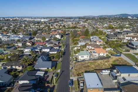 Photo of property in 29 Seaview Road, Otumoetai, Tauranga, 3110