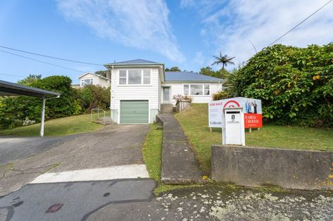 Photo of property in 1 Broderick Crescent, Johnsonville, Wellington, 6037