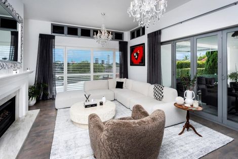 Photo of property in 1 Arthur Crescent, Hauraki, Auckland, 0622