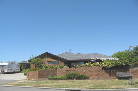 Photo of property in 25 Kirsten Place, Parklands, Christchurch, 8083