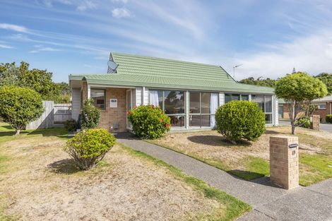 Photo of property in Brookvale Village, 19/17 Redwood Close, Paraparaumu, 5032