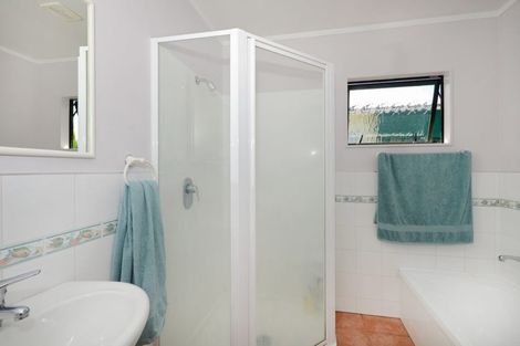 Photo of property in 32 Eureka Place, Parahaki, Whangarei, 0112
