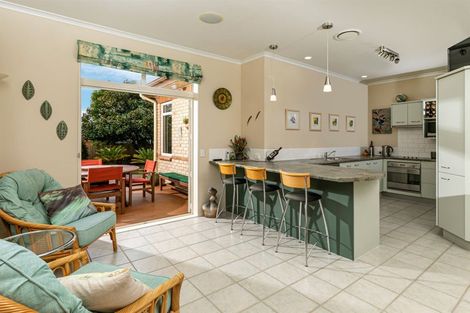 Photo of property in 27 Harvest Drive, Henderson, Auckland, 0612