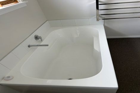 Photo of property in 10 Tilbury Avenue, Hokowhitu, Palmerston North, 4410