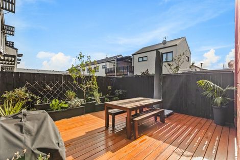 Photo of property in 14 Peihana Road, Hobsonville, Auckland, 0616