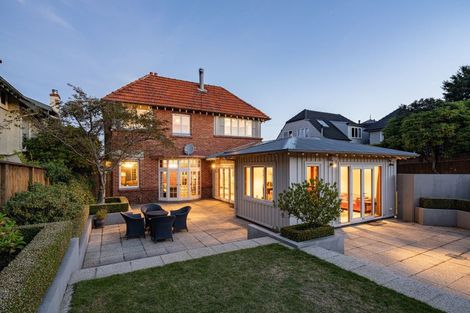 Photo of property in 355 Highgate, Roslyn, Dunedin, 9010