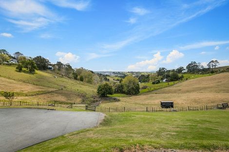 Photo of property in 183 Spur Road, Stillwater, Silverdale, 0993