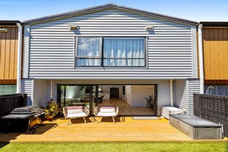 Photo of property in 5/13 Windy Ridge Road, Glenfield, Auckland, 0629