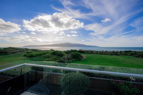 Photo of property in 155a Manly Street, Paraparaumu Beach, Paraparaumu, 5032