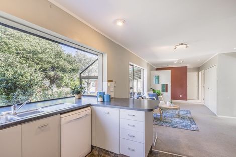 Photo of property in 45 Olive Terrace, Paraparaumu Beach, Paraparaumu, 5032