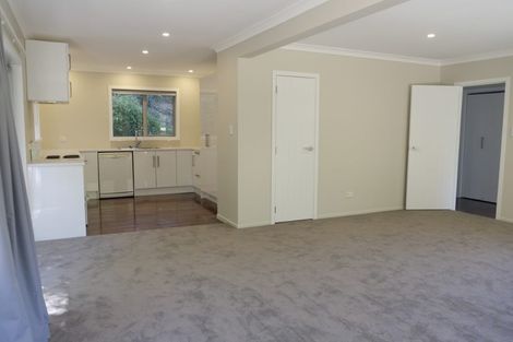Photo of property in 102u4 Chester Road, Tawa, Wellington, 5028