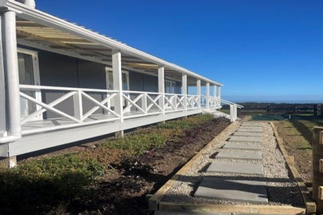 Photo of property in 12 Constable Road, Muriwai, Waimauku, 0881