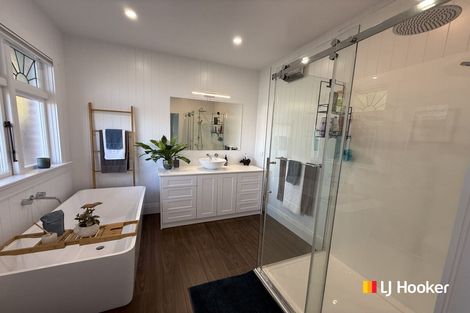 Photo of property in 104 Forbury Road, Saint Clair, Dunedin, 9012