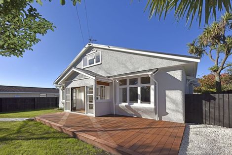 Photo of property in 104 Saint James Avenue, Papanui, Christchurch, 8053