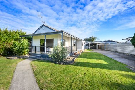 Photo of property in 6 Willowstream Grove, Cloverlea, Palmerston North, 4412