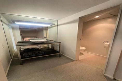 Photo of property in Beauport Apartments, 30u2 The Crescent, Roseneath, Wellington, 6011