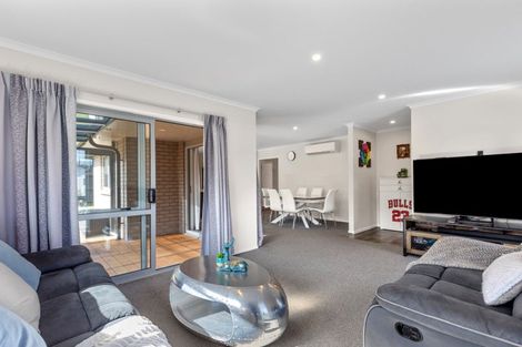 Photo of property in 269 Lakes Boulevard, Pyes Pa, Tauranga, 3112