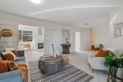 Photo of property in 3 View Road, Glenfield, Auckland, 0627