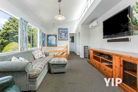 Photo of property in 1/71 Larsen Crescent, Tawa, Wellington, 5028