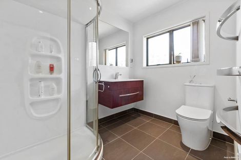 Photo of property in 56 Highland Park Drive, Highland Park, Auckland, 2010