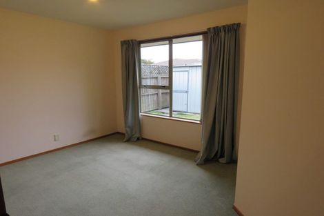 Photo of property in 10 Mull Place, Broomfield, Christchurch, 8042