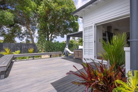 Photo of property in 56 Queen Street, Riverhead, 0820