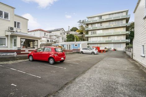 Photo of property in 4u2 Kenwyn Terrace, Newtown, Wellington, 6021