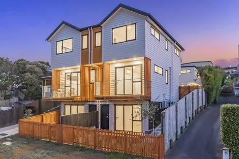 Photo of property in 10 Alexander Avenue, Torbay, Auckland, 0630
