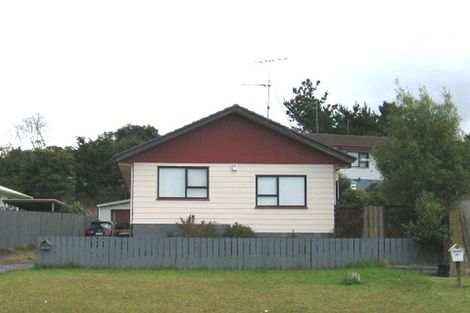 Photo of property in 48 Holmes Drive South, Massey, Auckland, 0614