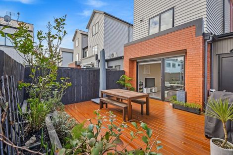 Photo of property in 14 Peihana Road, Hobsonville, Auckland, 0616