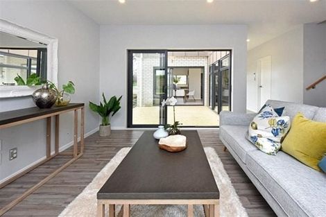 Photo of property in 3d Mcquoids Road, Flat Bush, Auckland, 2019