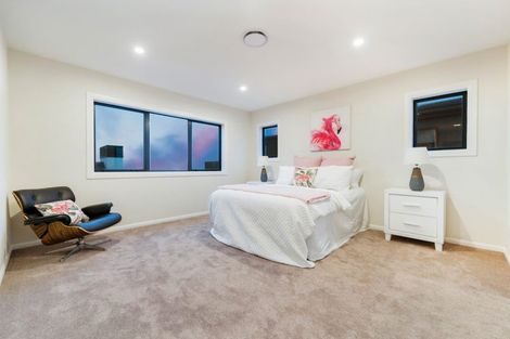 Photo of property in 45 Evergreen Parade, Rosehill, 2113
