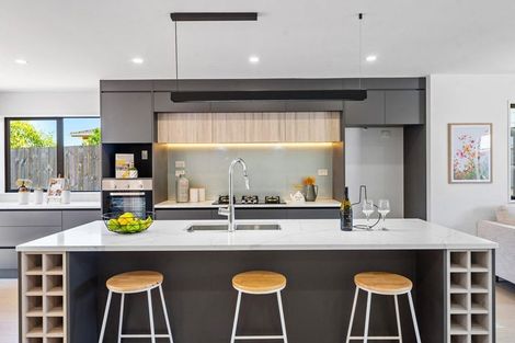 Photo of property in 38a Hyperion Drive, Randwick Park, Auckland, 2105