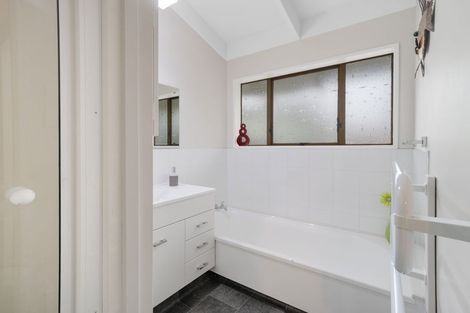 Photo of property in 17 Akepiro Place, Tawhero, Whanganui, 4501