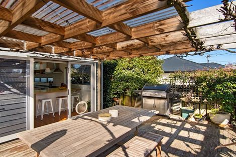 Photo of property in 72 Neale Avenue, Stoke, Nelson, 7011